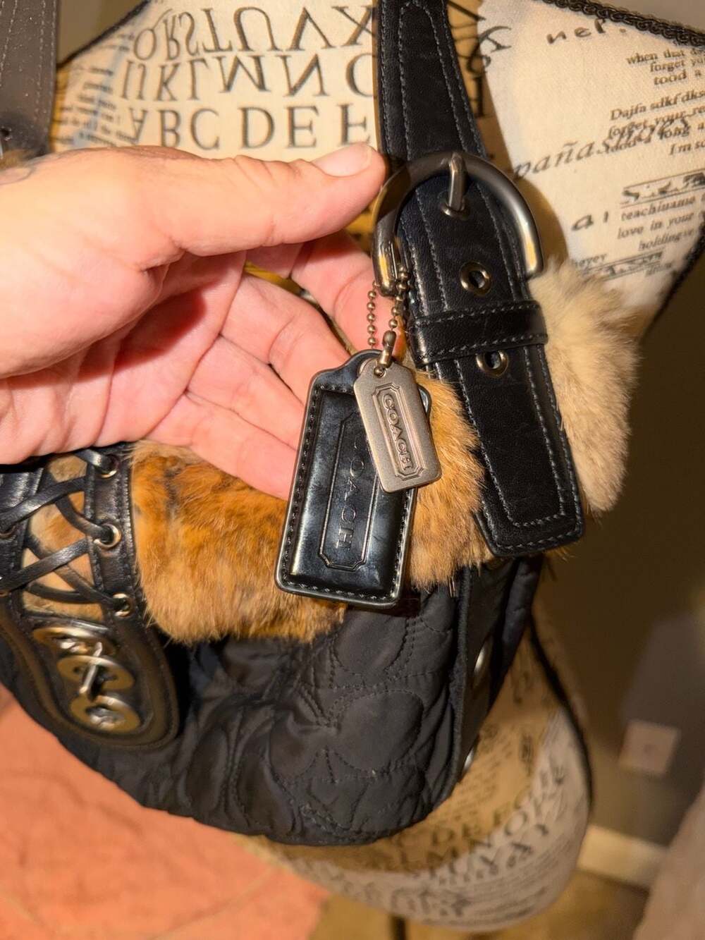 Coach Soho Black Quilted Nylon Rabbit Fur Trim Ski Hobo Shoulder Bag 9443 - Picture 3 of 5